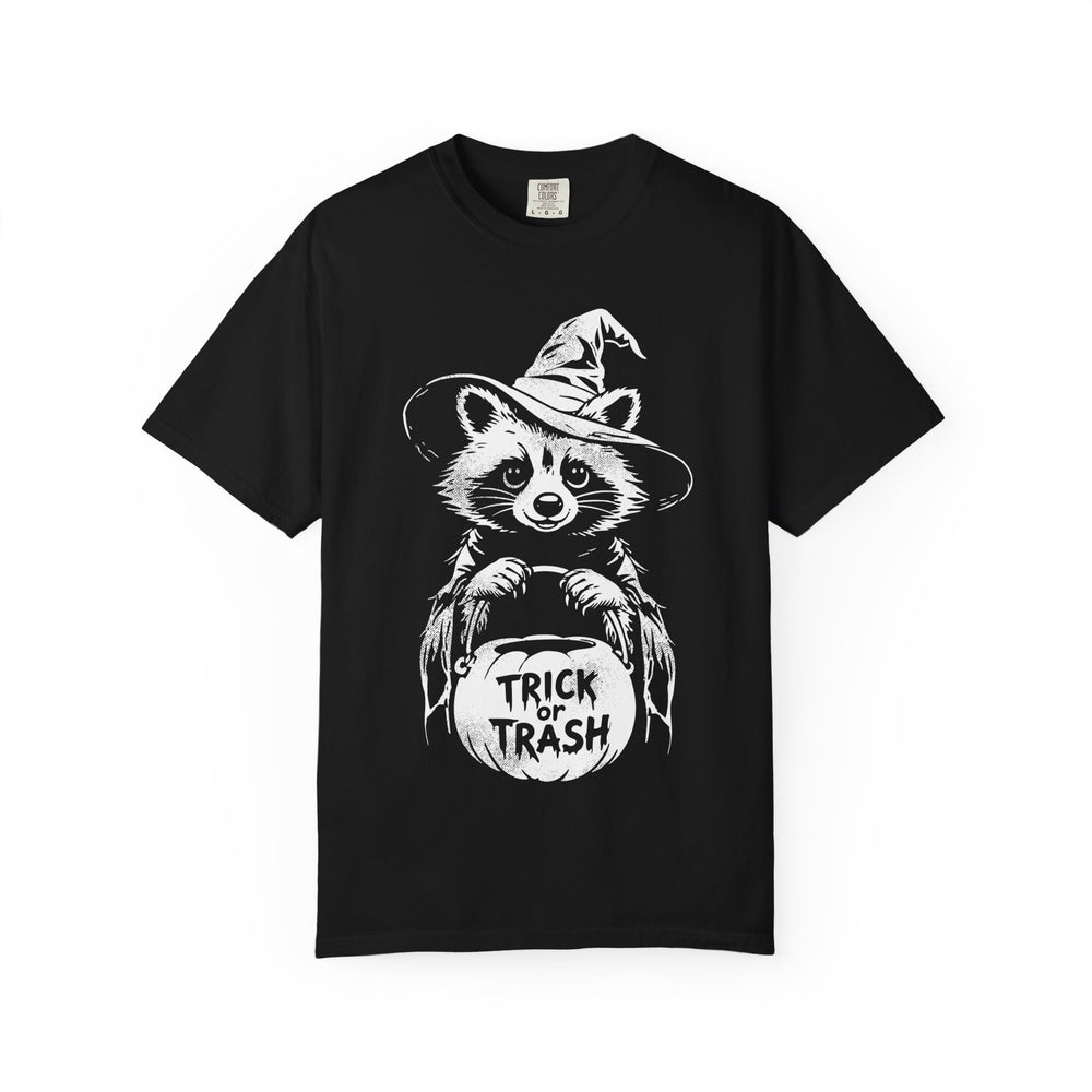 Trick Or Trash Raccon Witch Womens WUNDERLAND Backyard Dept Halloween Booteek Short Sleeve Tee