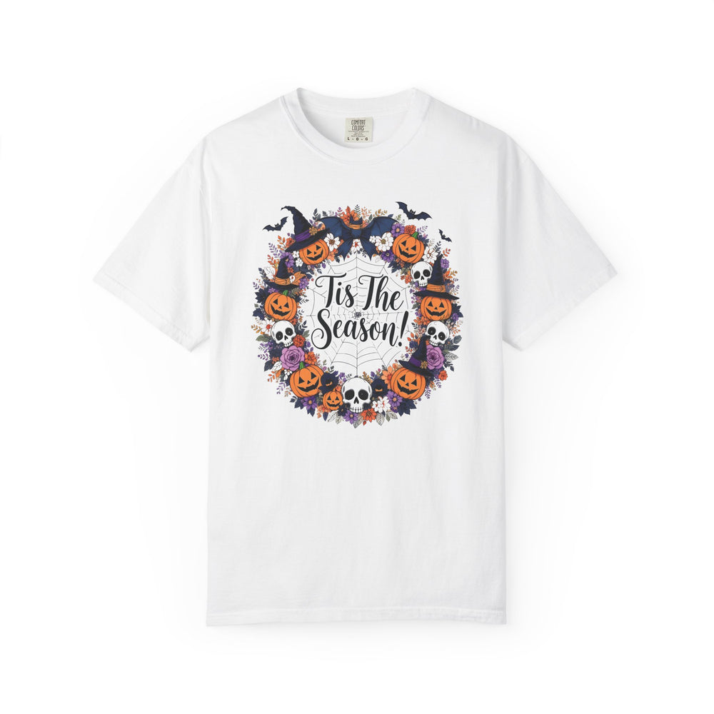 Tis The Season Spooky Wreath Womens WUNDERLAND Backyard Dept Halloween Booteek Short Sleeve Tee