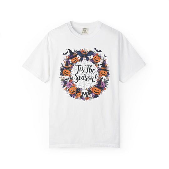 Tis The Season Spooky Wreath Womens WUNDERLAND Backyard Dept Halloween Booteek Short Sleeve Tee