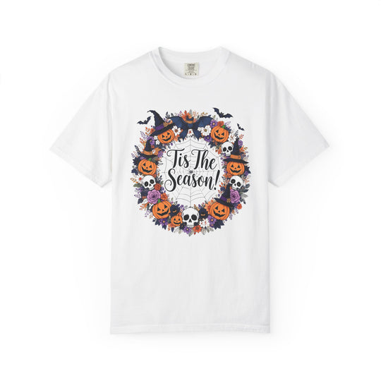 Tis The Season Spooky Wreath Womens WUNDERLAND Backyard Dept Halloween Booteek Short Sleeve Tee