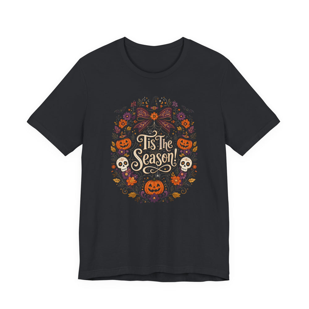 Tis The Season Spooky Wreath Women's Halloween Classic Fit Tee