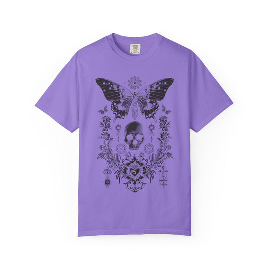 Mystical Skull Flora and Moth Womens WUNDERLAND Backyard Dept Halloween Booteek Short Sleeve Tee