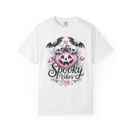 Spooky Vibes Only Pink Pumpkin Skull &amp; Bats Womens WUNDERLAND Halloween Short Sleeve Tee