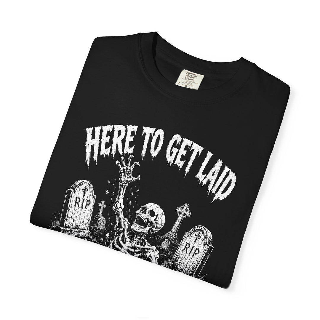 Skeleton Graveyard "Here to Get Laid to Rest"  Mens WUNDERLAND Halloween Booteek Short Sleeve Tee