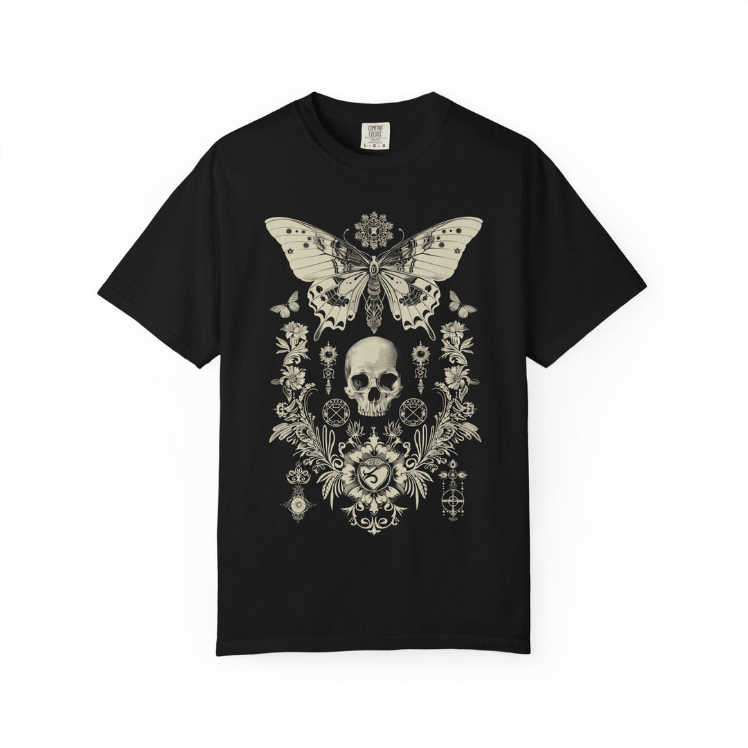 Mystical Skull Flora and Moth Womens WUNDERLAND Backyard Dept Halloween Booteek Short Sleeve Tee