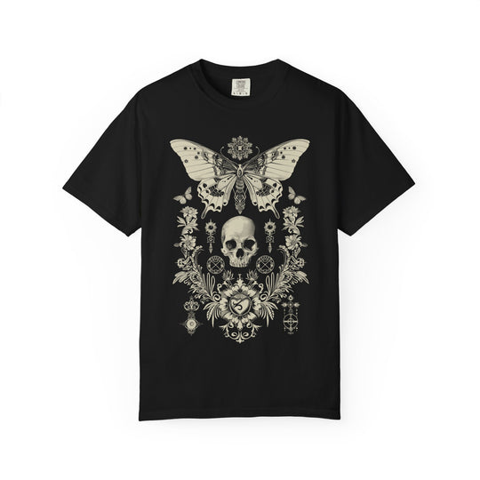 Mystical Skull Flora and Moth Womens WUNDERLAND Backyard Dept Halloween Booteek Short Sleeve Tee